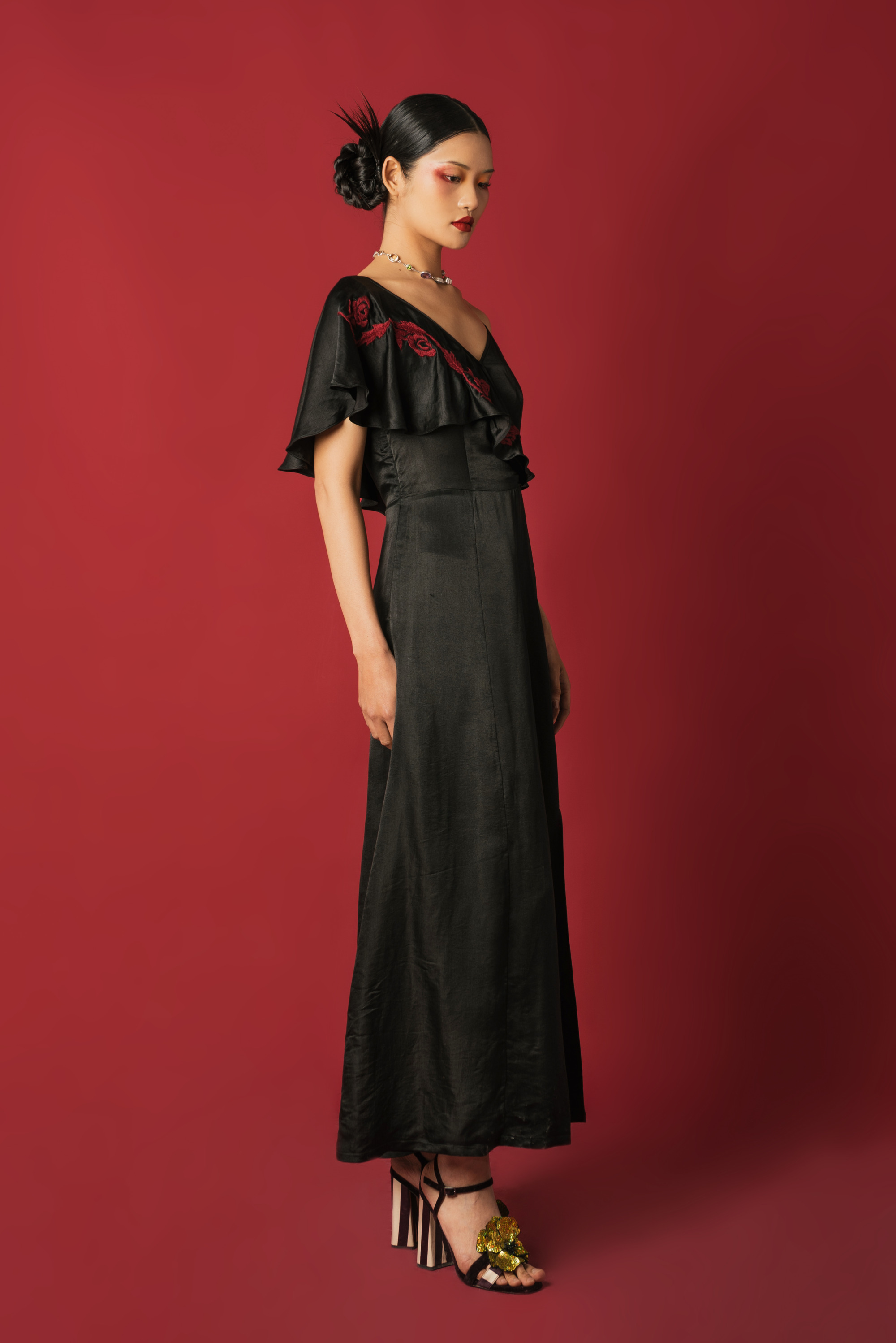 Ngũ sắc shoulder off dress 02